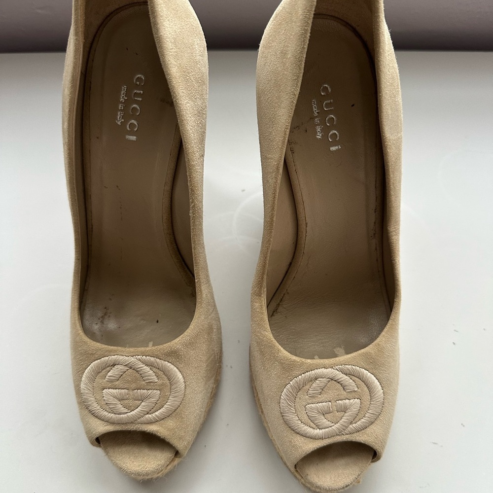 Gucci Cream Peep-Toe Heels with Logo